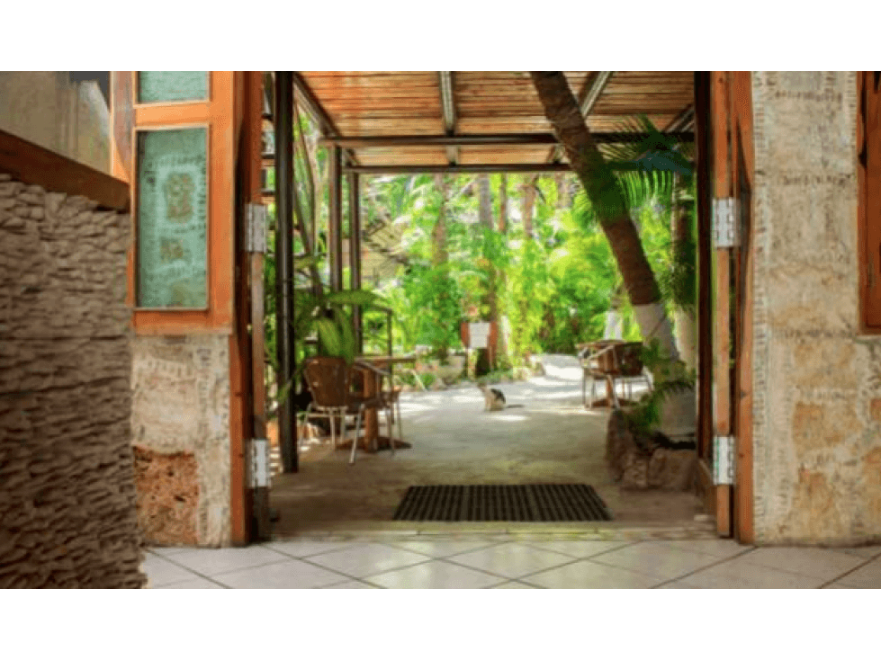 Hotel en Venta en Playa del Carmen - 1