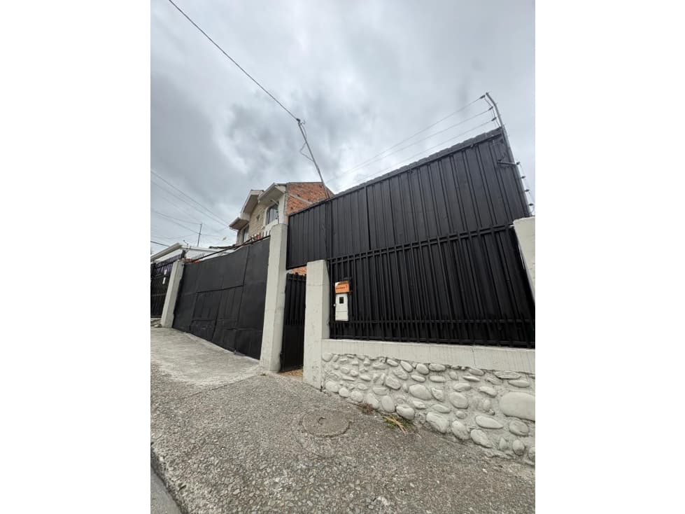 Alquiler de Terreno, Cuenca, Estevez de Toral y Américas, 304m² - 1