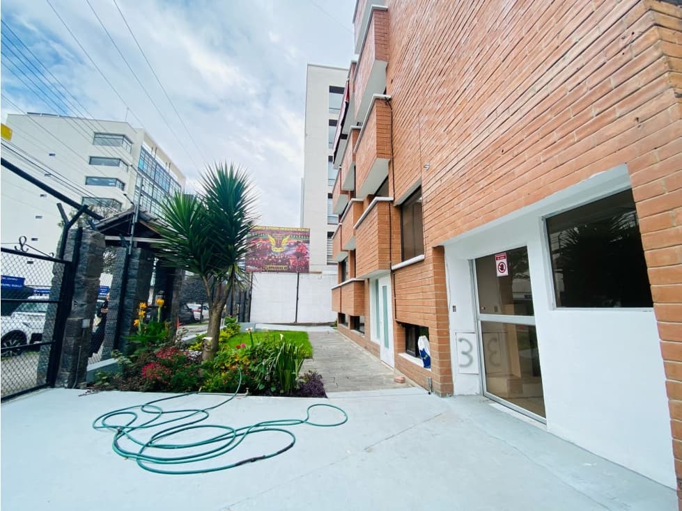 Iñaquito, Casa Comercial en Renta, 900m2, 36 Ambientes - 1