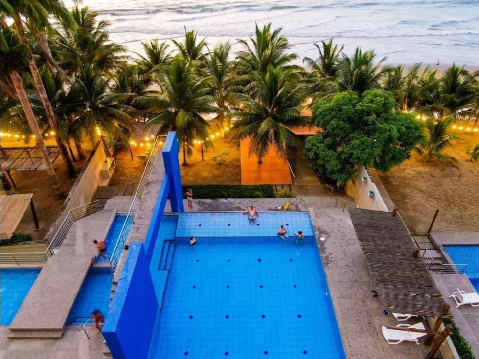 Vendo apartamento frente al mar en Tonsupa Esmeraldas - 1