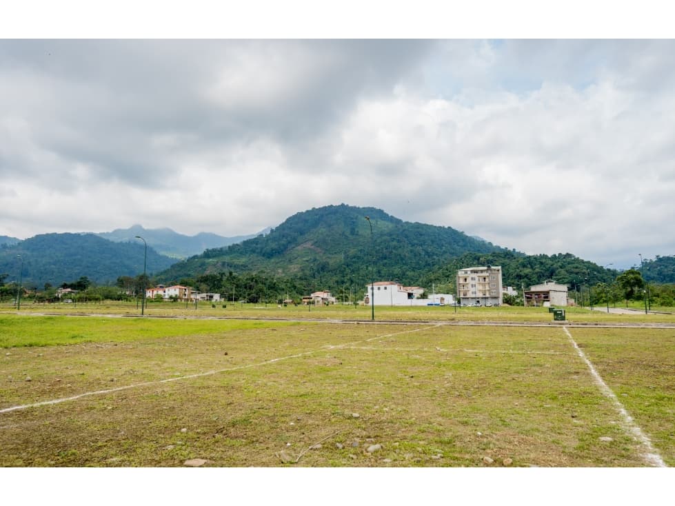 Terrenos en venta en Urbanización Terra de Oro - 1