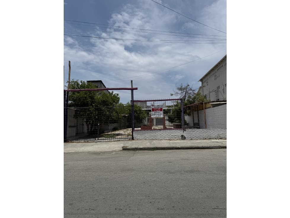 VENTA DE TERRENO EN PLAYAS VILLA MIL - GUAYAS - 1