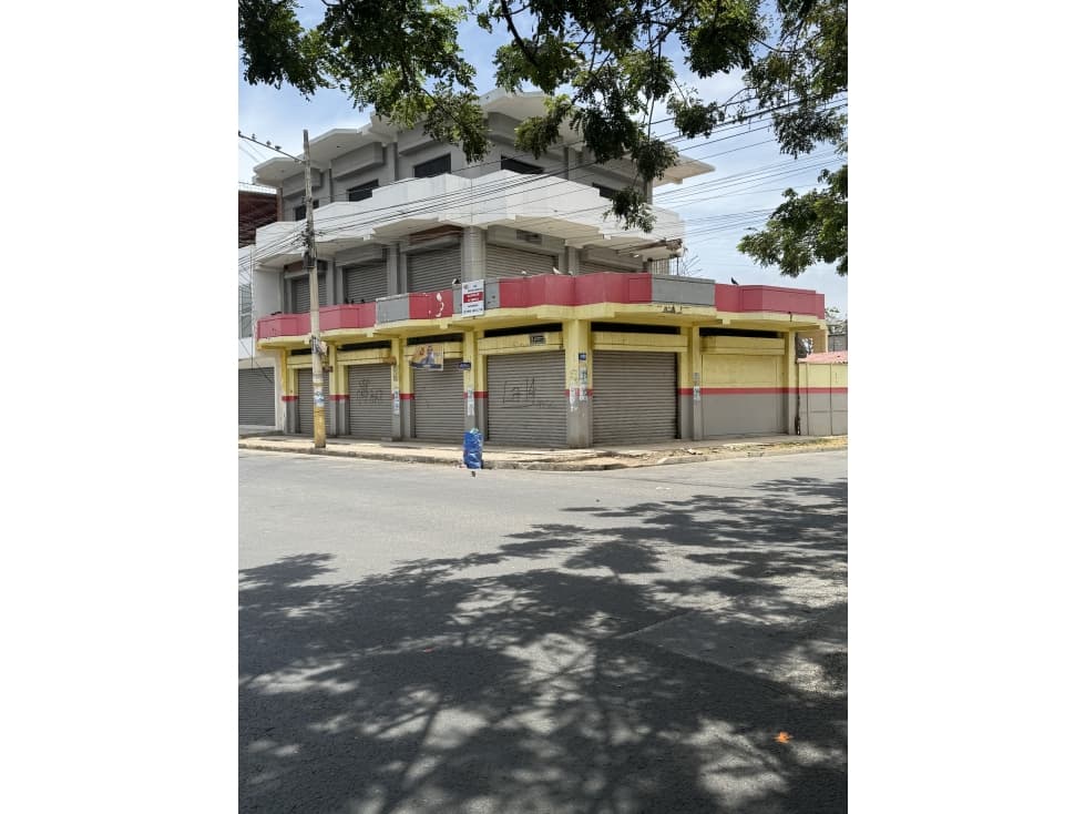 VENTA DE EDIFICIO PLAYAS VILLA MIL - GUAYAS - 1