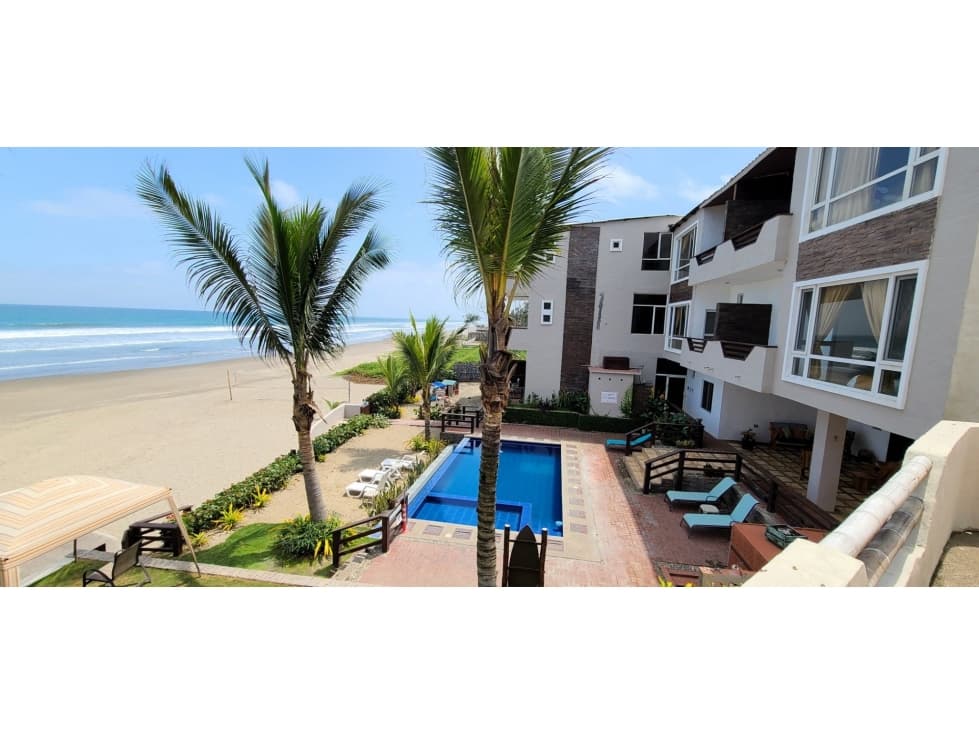 Oportunidad de Inversión: Hotel en Puerto Cayo, Manabí - 1