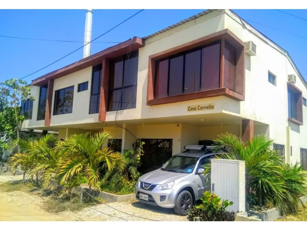 Cómodas Casas en Salinas Cerca a Todo - 1