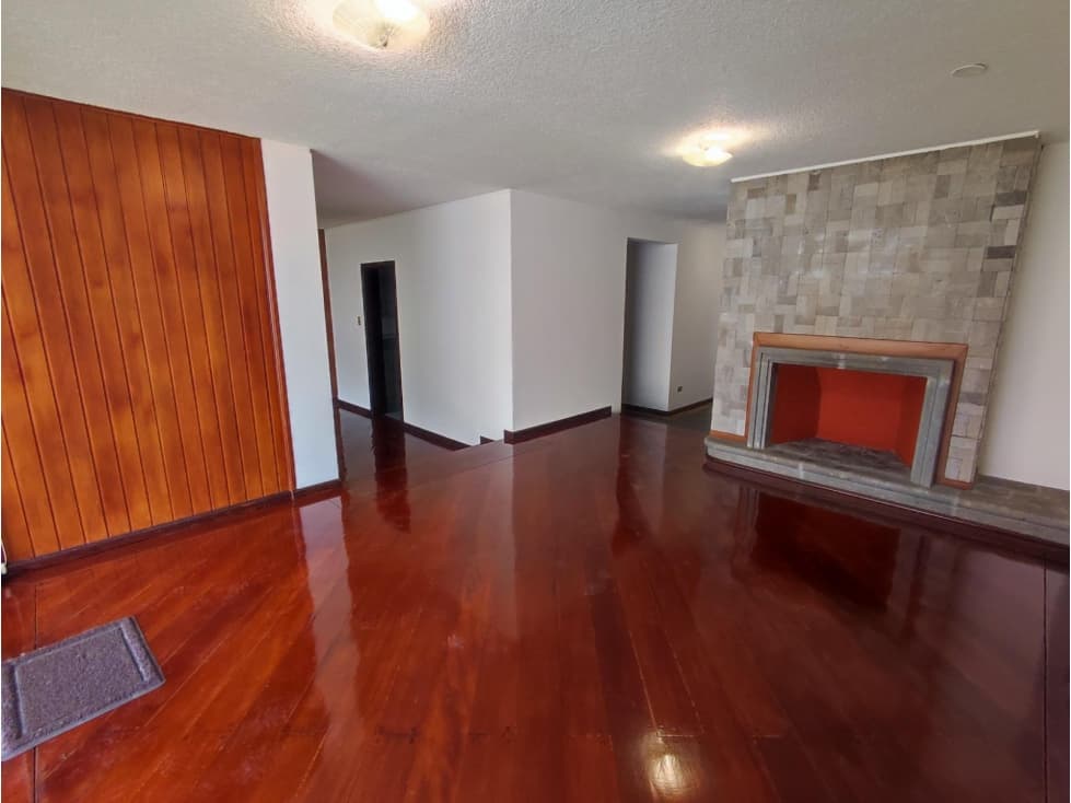 Quito Tenis, Casa en renta, 280 m2, 2 hab, 4 baños, 1 parqueadero - 1