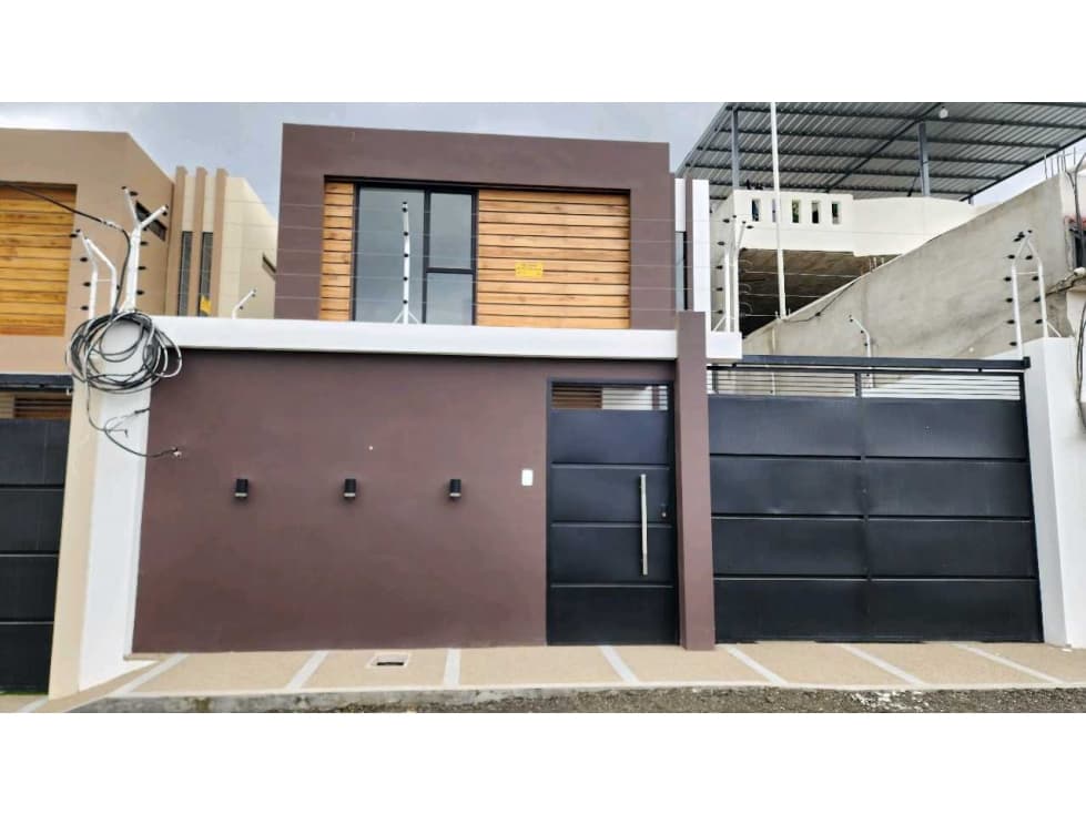 En Venta Casas Independientes cerca de Manta - 1