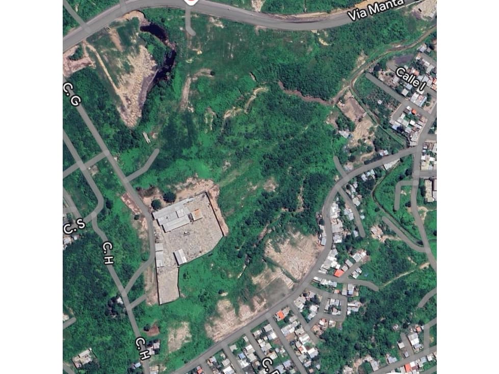 Terreno de 1ha industrial via Manta Jaramijó - 1