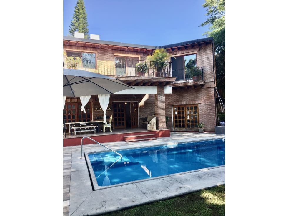 Venta de Casa Sola en Fracc. Sumiya - 1