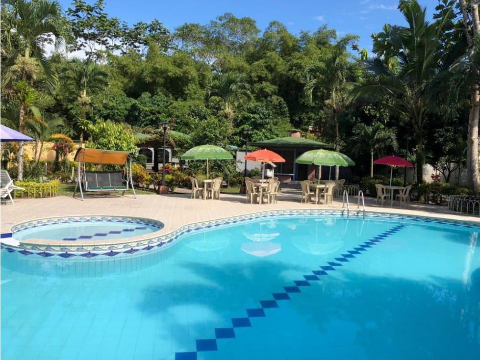 Renta/Venta Quinta con Piscina, Tena, $550,000 - 1