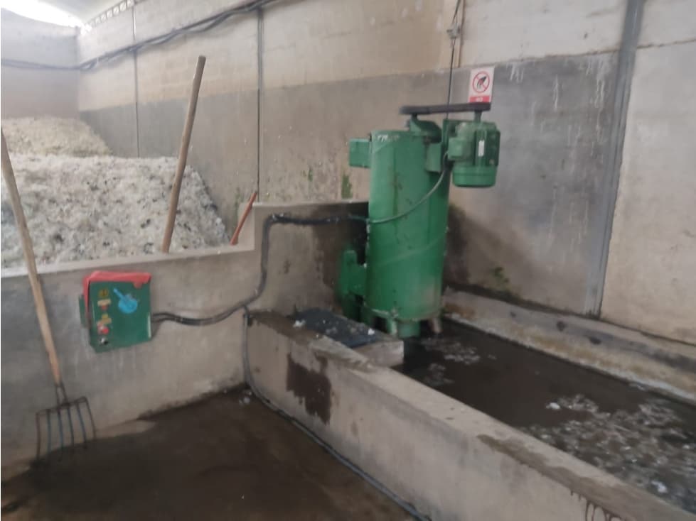 EN VENTA FABRICA RECICLADORA DE PLASTICO Y VIVIENDA - 1