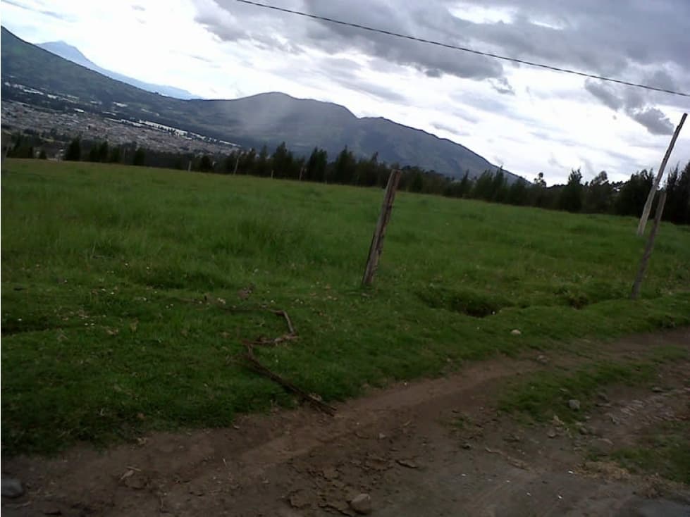 EN VENTA FINCA / TERRENO RURAL EN CAYAMBE - 1
