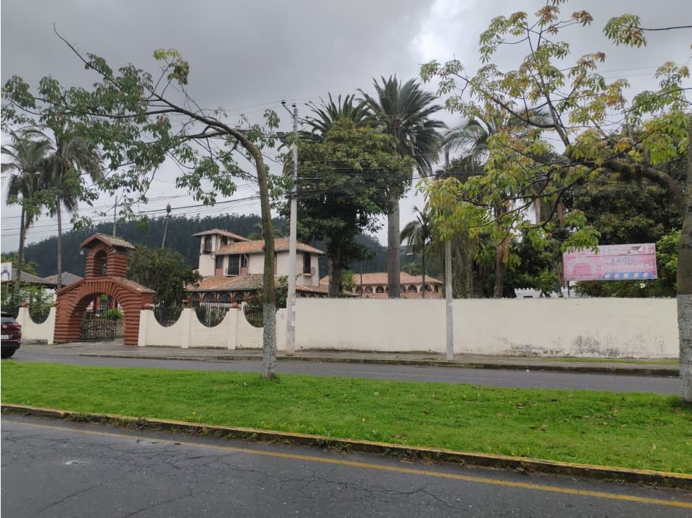 EN VENTA HOTEL YAMOR CONTINENTAL | OTAVALO IMBABURA - 1