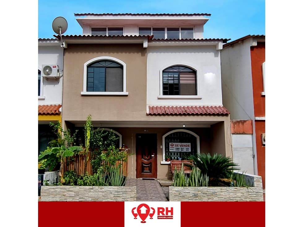 ESPECTACULAR CASA EN VENTA EN URBANIZACION CIUDAD VERDE, MACHALA - 1