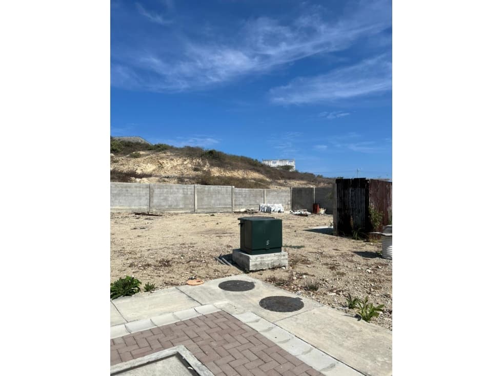Terreno Multifamiliar en Urbanización Vistalmar (Punta Carnero) - 1
