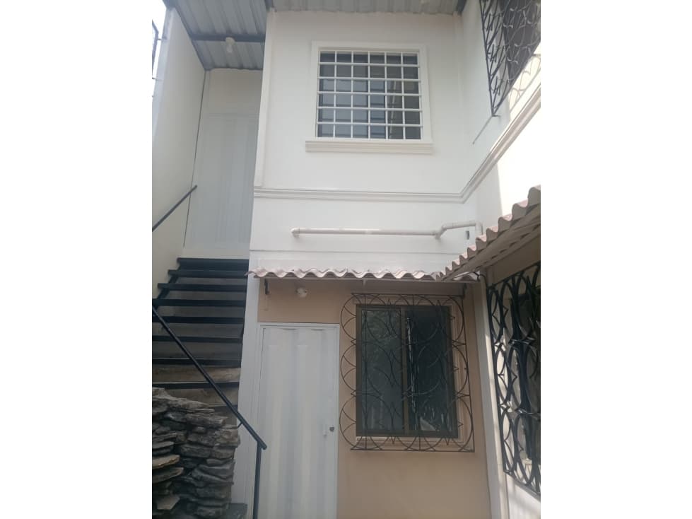 Se alquila suite en cdla Guayasur. - 1