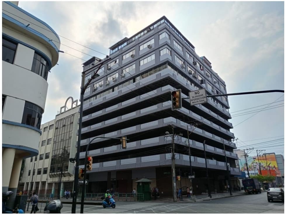 VENTA DE OFICINA AMOBLADA, EN EL CENTRO DE GUAYAQUIL - 1