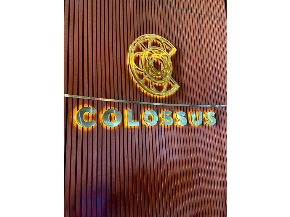 SUITE EN COLOSSUS - 1