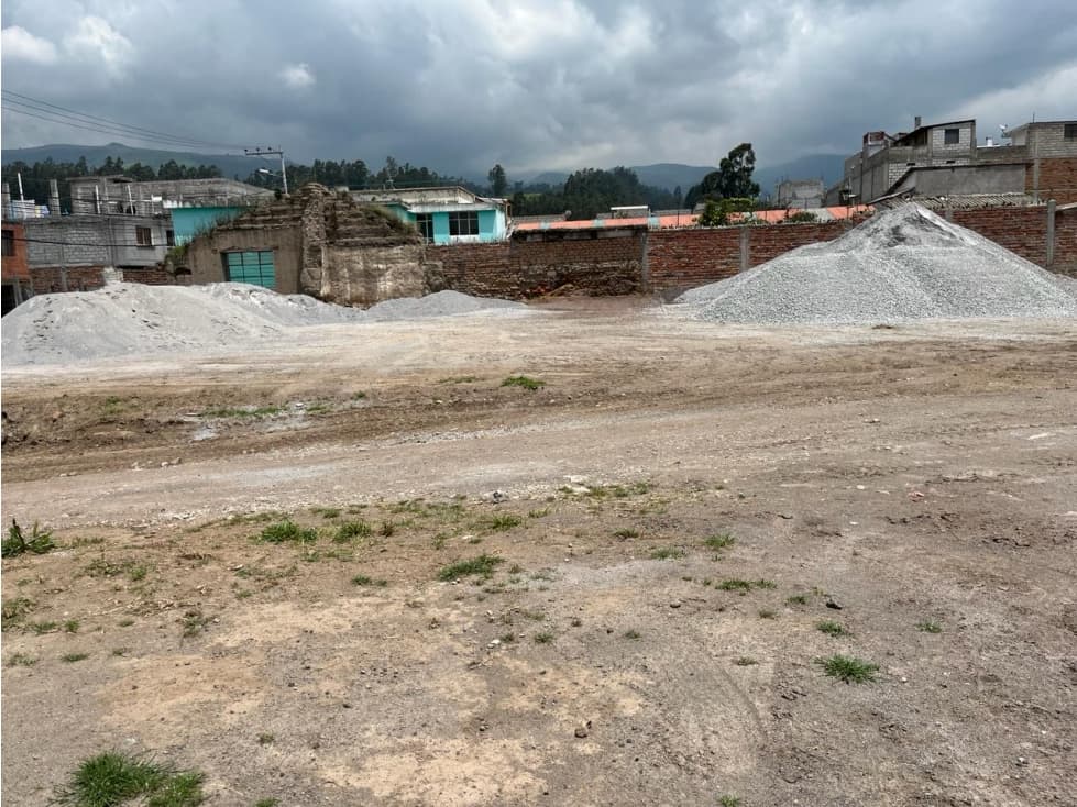 TERRENO DE VENTA EN PIFO A DOS CUADRAS DEL PARQUE CENTRAL - 1