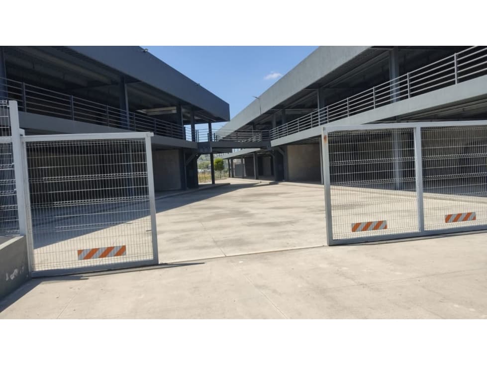Plaza Comercial En Venta en San Miguel, Zinacantepec, Méx. - 1