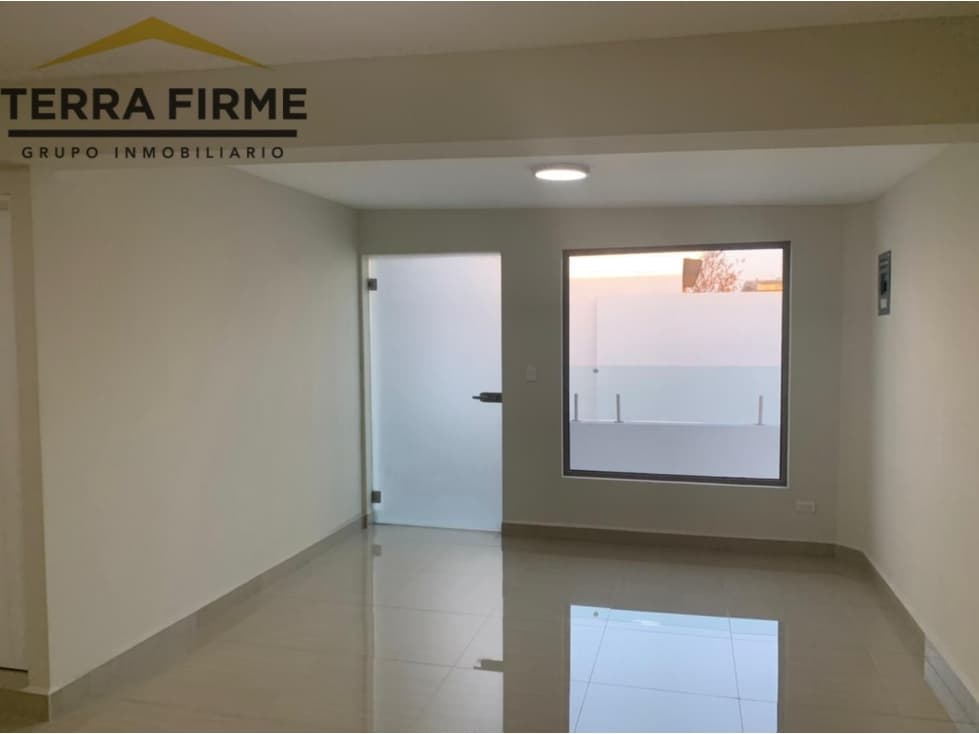 SE RENTAN LOCALES MINIMALISTAS BLVD. DEL MAESTRO - 1