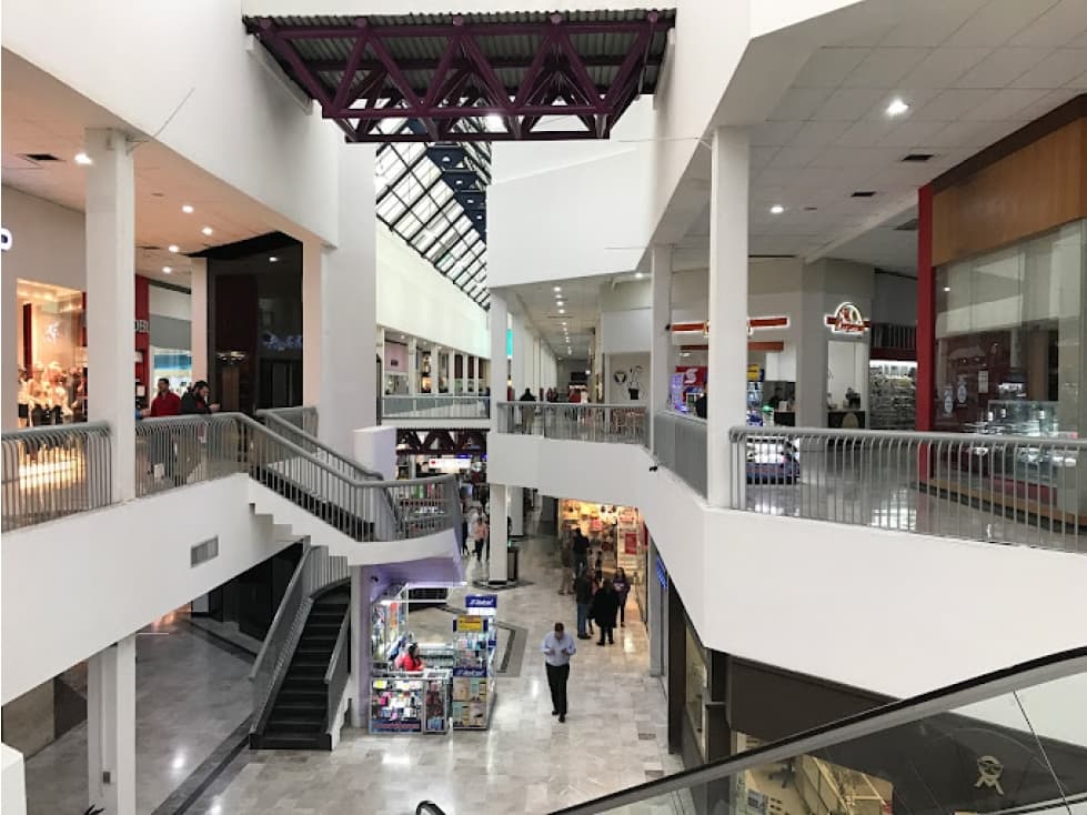 LOCAL EN VENTA RENTA SUR PLAZA LA SILLA - 1