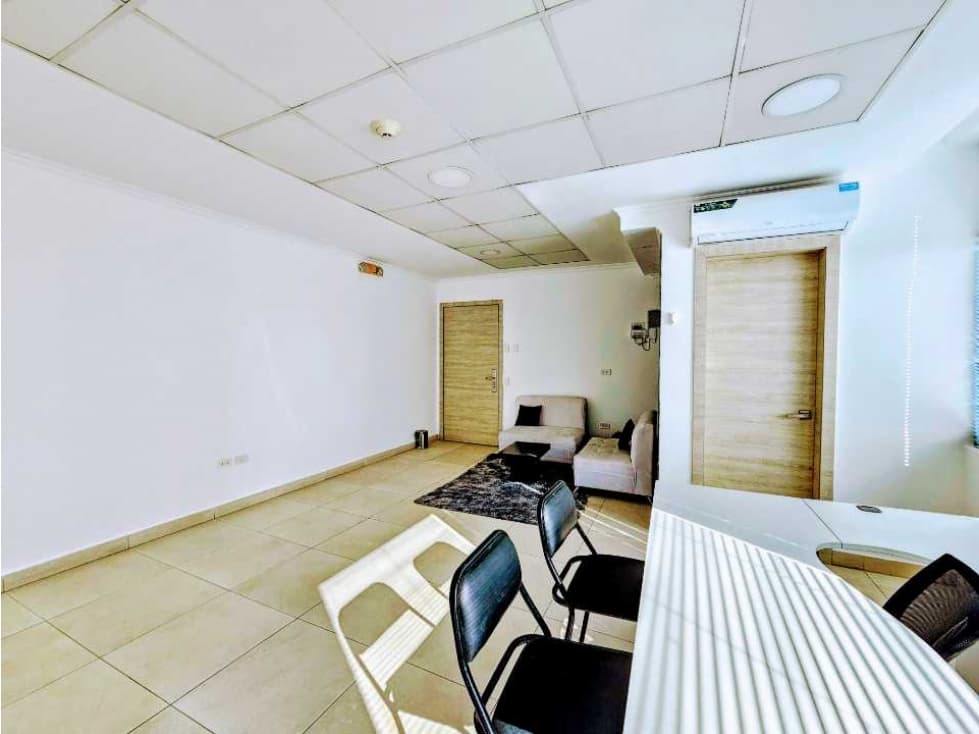 Alquilo oficina amoblada, Manta Bussines Center - 1