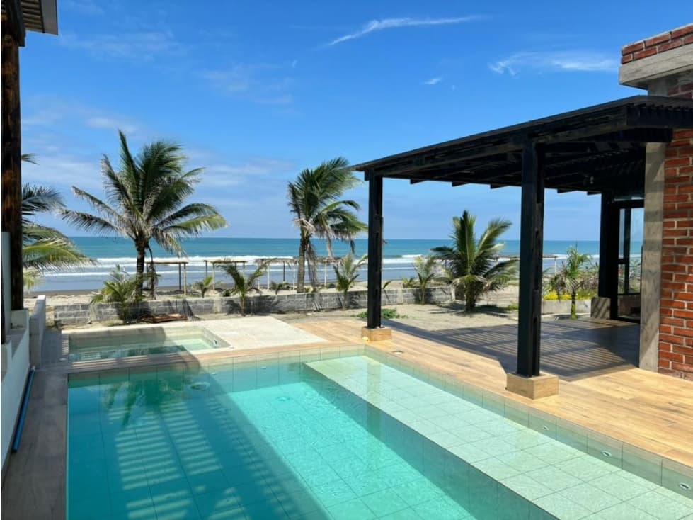 Venta casa Cojimies, frente al mar - 1