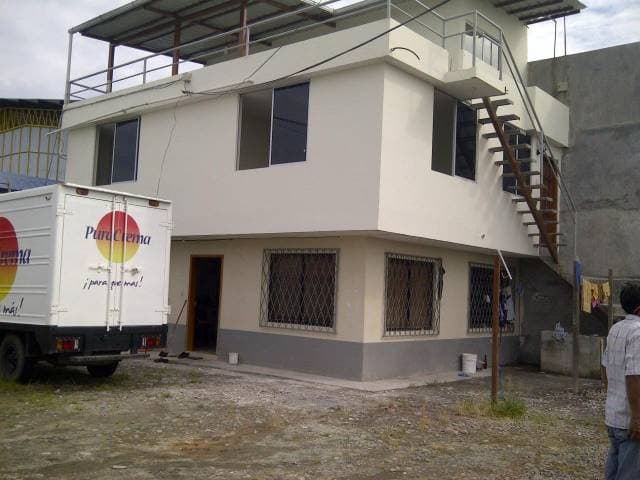 ARRIENDO PROPIEDAD IDEAL PARA BODEGA O PARA CAMPAMENTO - 1