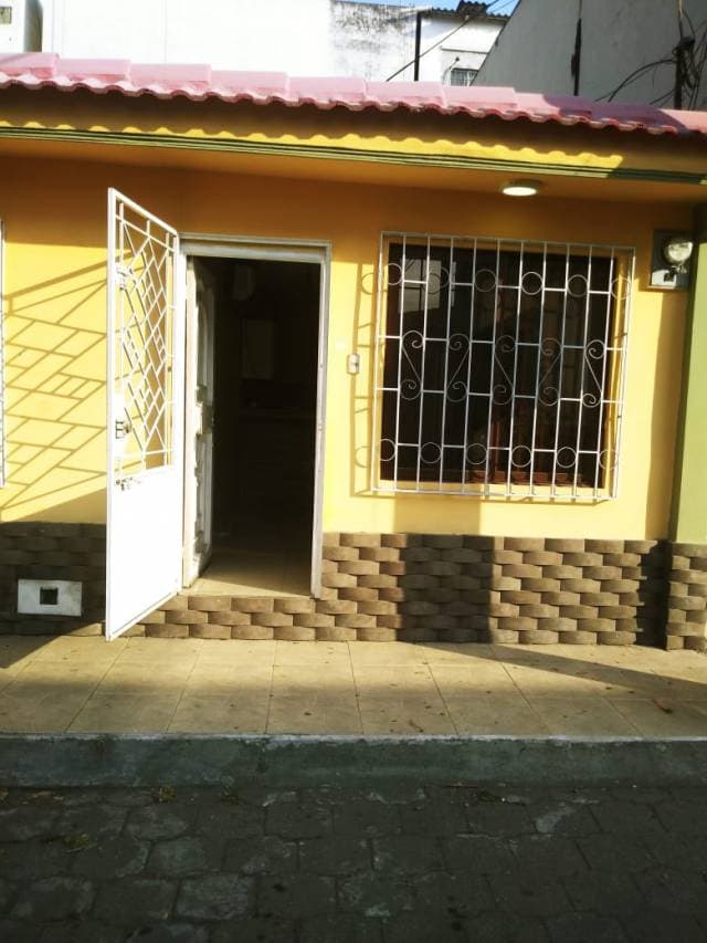 Alquilo departamento - 1