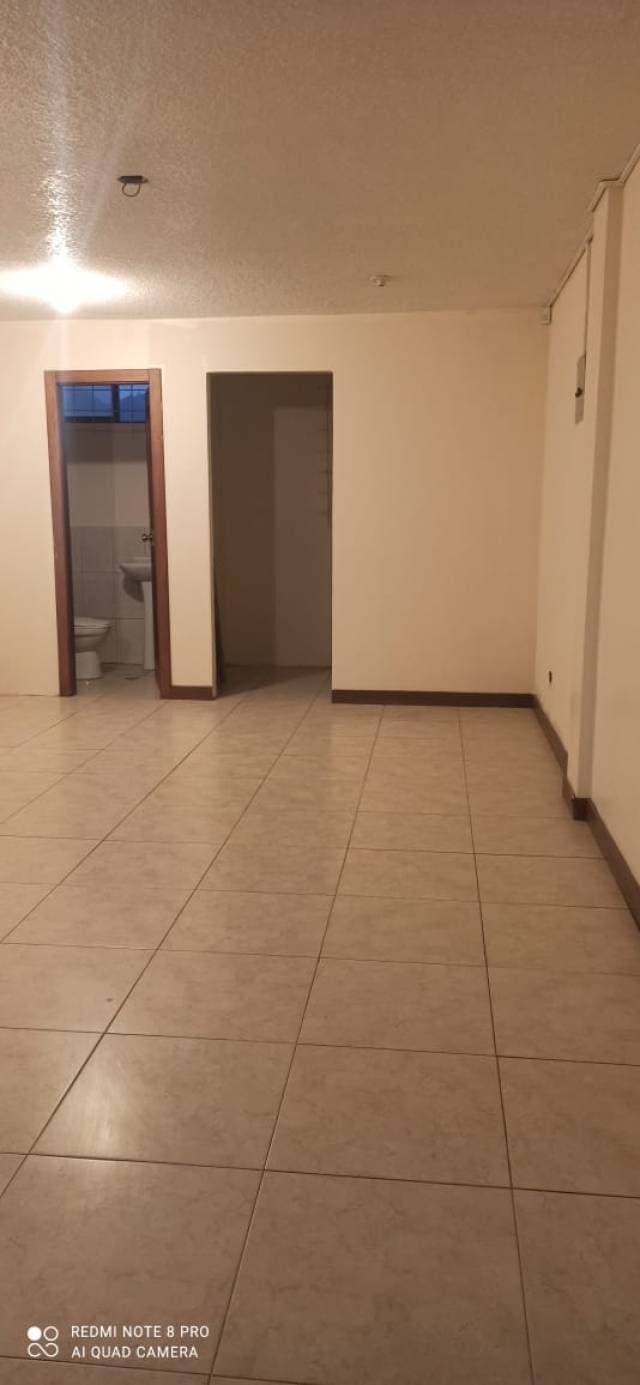 ARRIENDO LOCAL COMERCIAL TUMBACO SECTOR EL ARENAL - 1