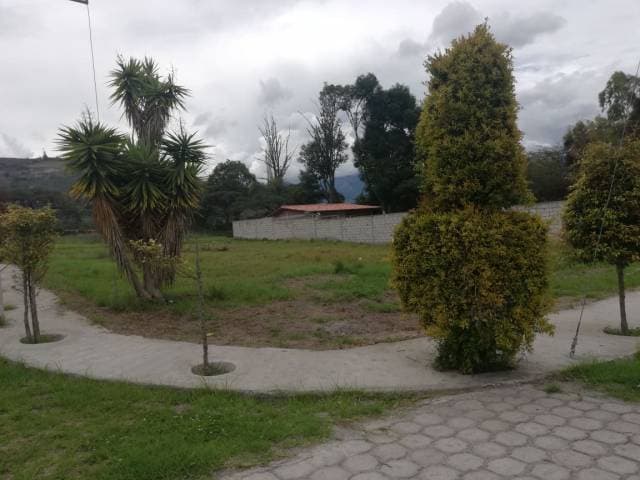 Lote de 967m2 de venta en Santiago del Rey, Ibarra, Imbabura. - 1
