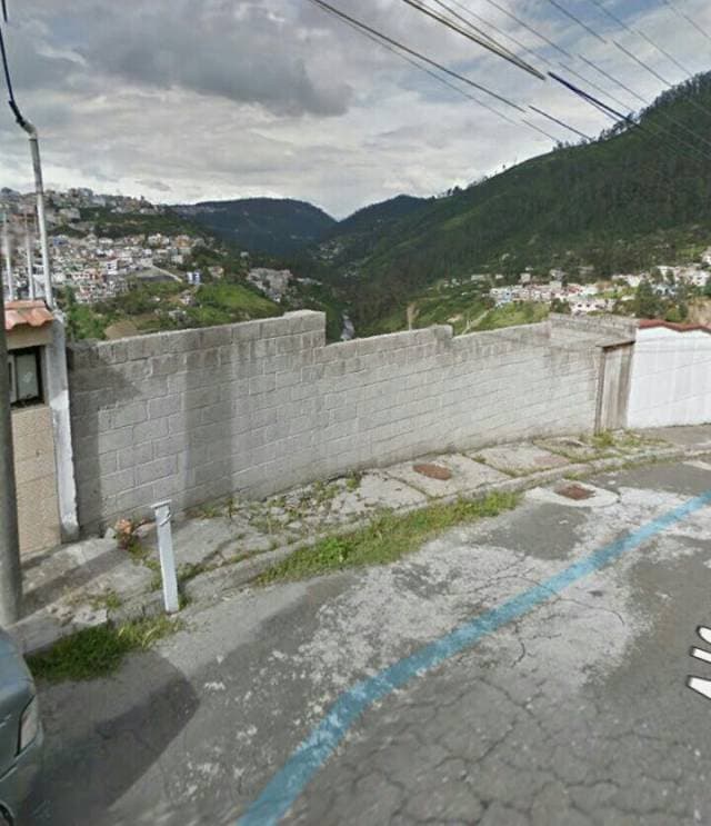 Terreno residencial en el centro oriente de Quito - 1