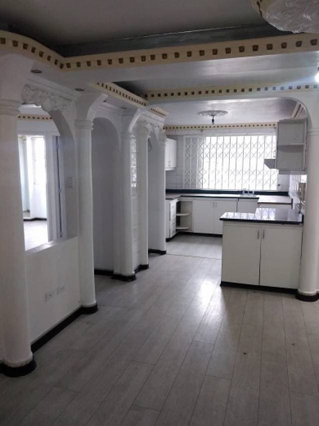 SE VENDE HERMOSO DEPARTAMENTO 2 DORMITORIOS SECTOR FAE NORTE DE QUITO - 1