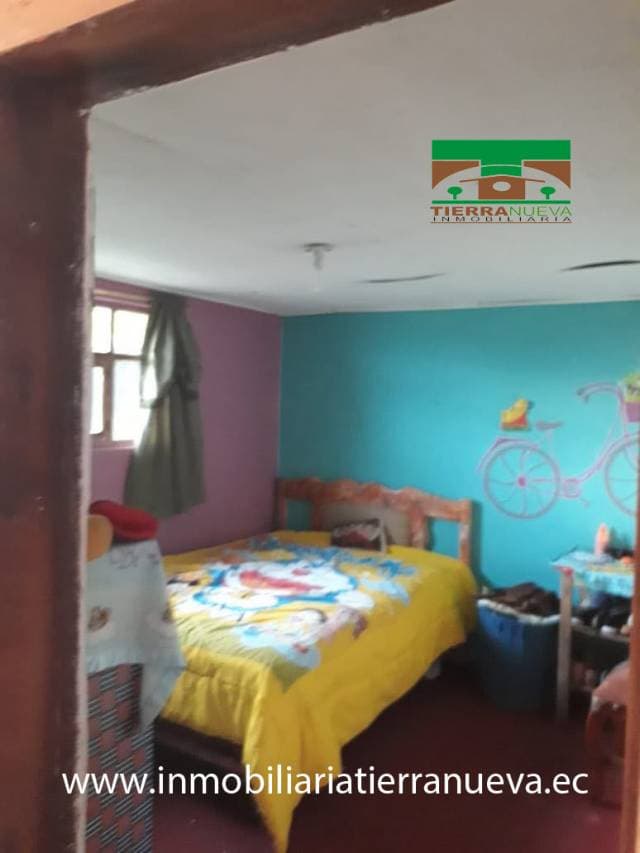 EN VENTA VIVIENDA DE ETERNIT EN CAYAMBE - 1