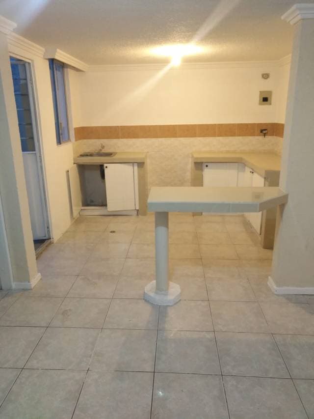 Casa en venta en la Mitad del Mundo - 1