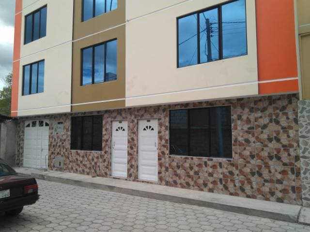 Arriendo Departamento Estudiantes Ejecutivos Junto UTN Barrio El Olivo - 1