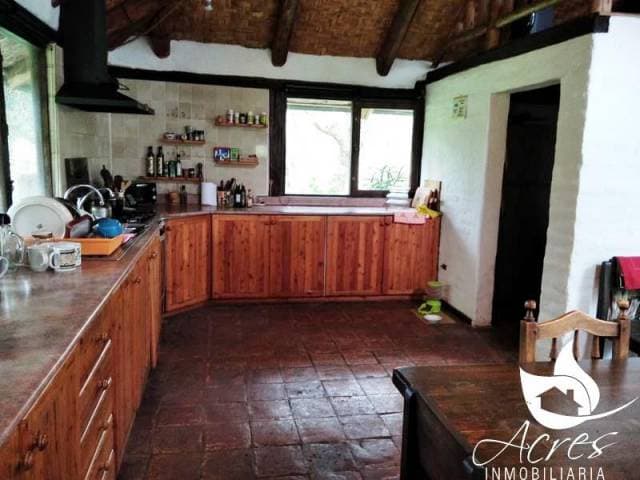EN VENTA CASA EN AYORA 207m2C Y 2020M2T CAYAMBE - ECUADOR - 1