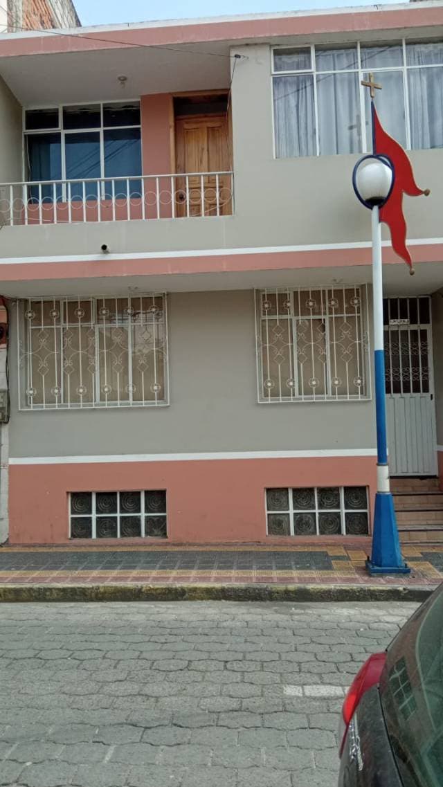 DE OPORTUNIDAD SE VENDE CASA EN OTAVALO - 1