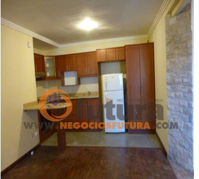 HERMOSO DEPARTAMENTO SEMIAMOBLADO POR EL SECTOR ORDOÑEZ LAZO $ 400 - 1