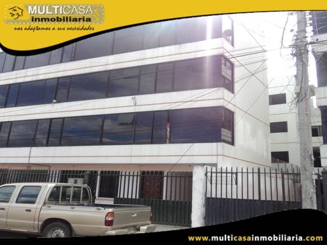 EDIFICIO RENTERO A CRÉDITO EN VENTA CON 4 DEPARTAMENTOS EN CUENCA-ECUADOR - 1