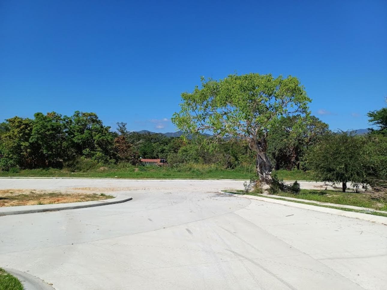 LOTES RESIDENCIALES EN VENTA - 1
