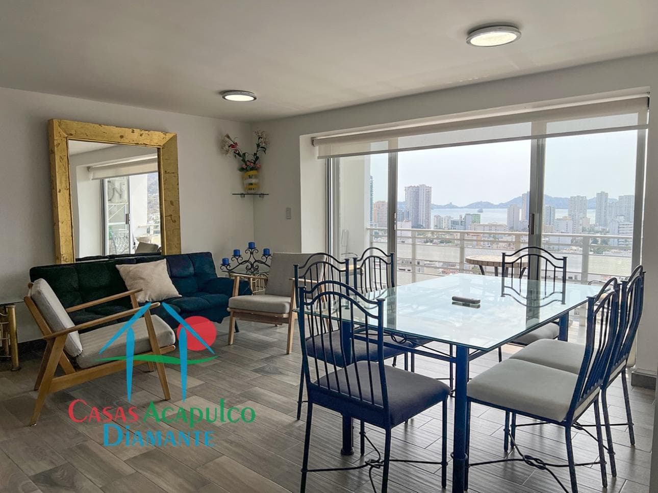 Departamento en piso alto con terraza y vista a la ciudad - 1
