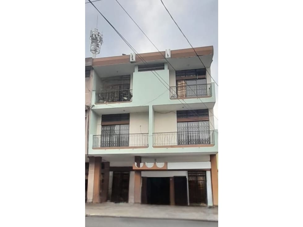 VENDO OPORTUNIDAD EDIFICIO CENTRO GUAYAQUIL - 1