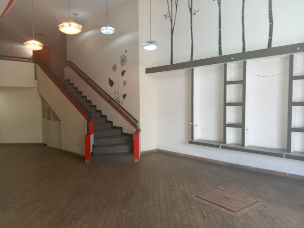 La Kennedy, Local Comercial en Renta, 145m2, 2 Ambientes - 1