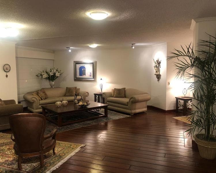 Vendo hermoso departamento 335 mts. 4 dormitorios $ 320000 Granda Centeno - 1