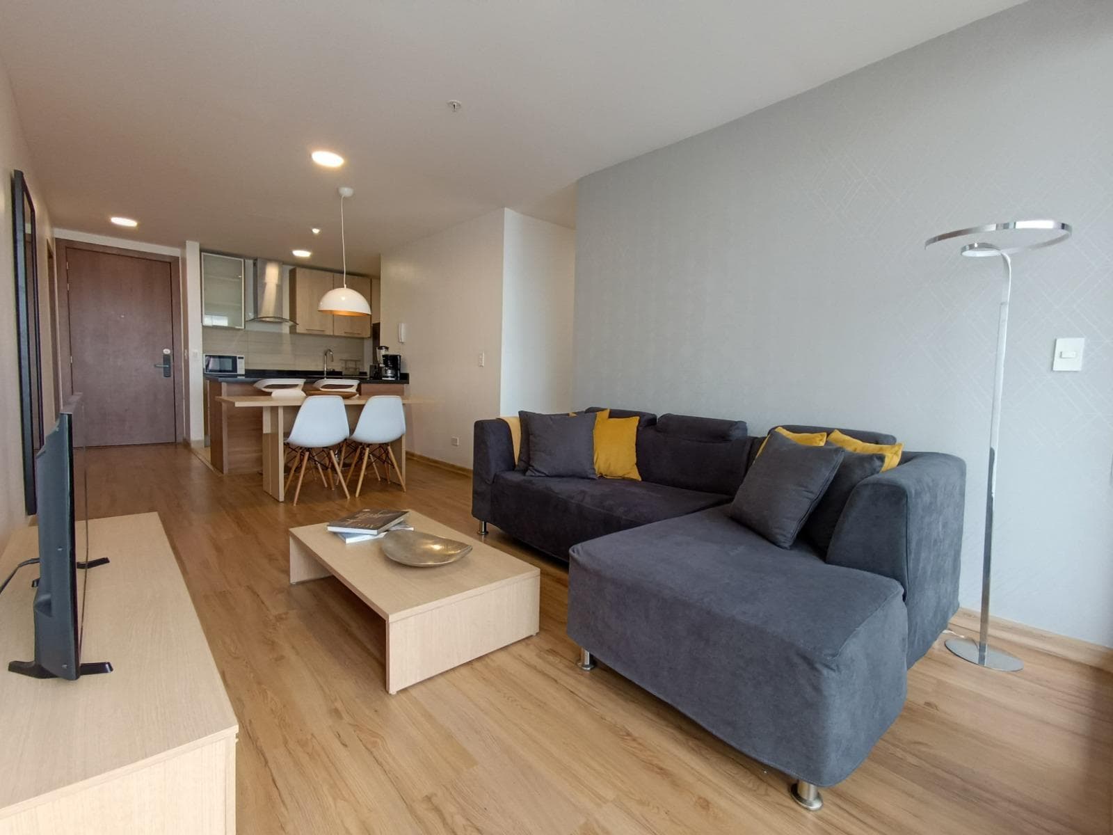 EDIFICIO RECOLETA, ARRIENDO ALQUILER DEPARTAMENTO AMOBLADO 2 DORMITORIOS - 1