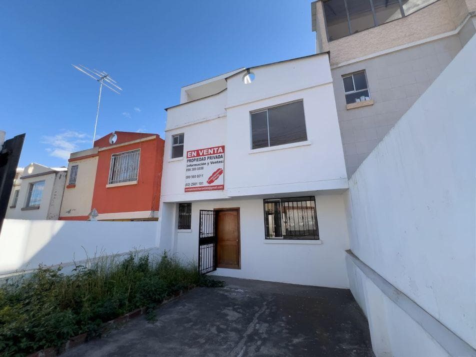 Vivienda En Venta Sector Macastro - 1