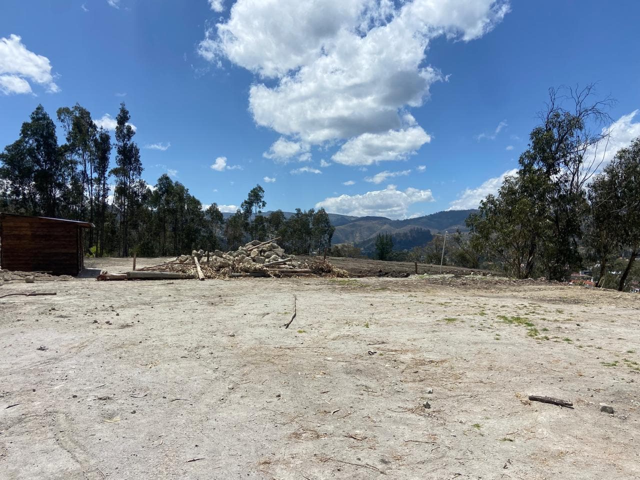 TERRENO CON IPRUS ACTUALIZADO.SECTOR CHALLUABAMBA - 1