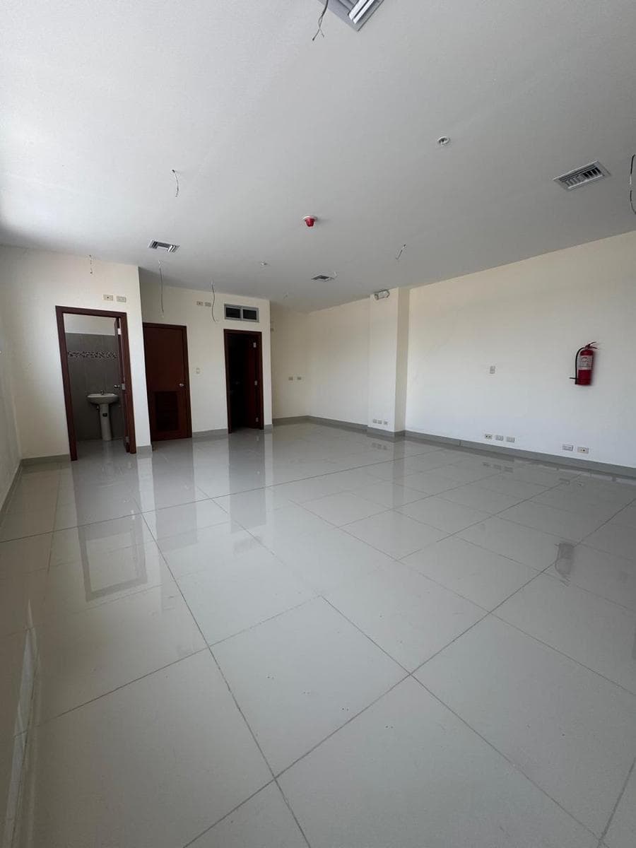 Venta de Oficinas en Kennedy Norte, 86mt2 R.Y. - 1